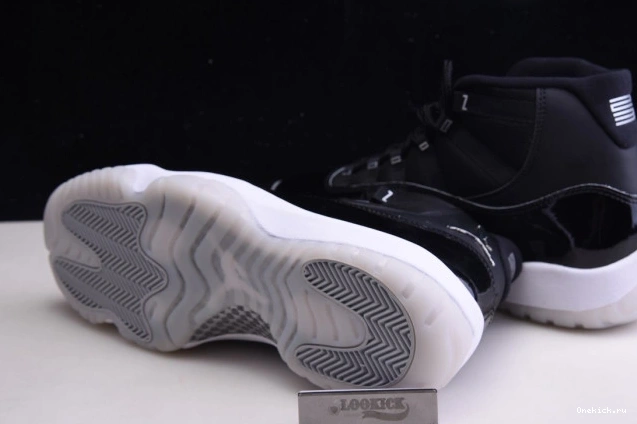 One Kick Air Jordan 25th Anniversary 11 CT8012-011 0724